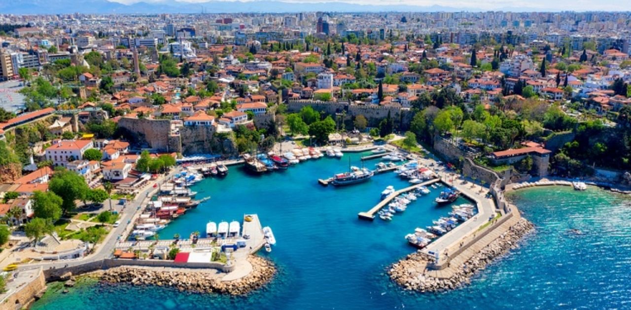 Turkish Airlines Antalya Office in Turkey