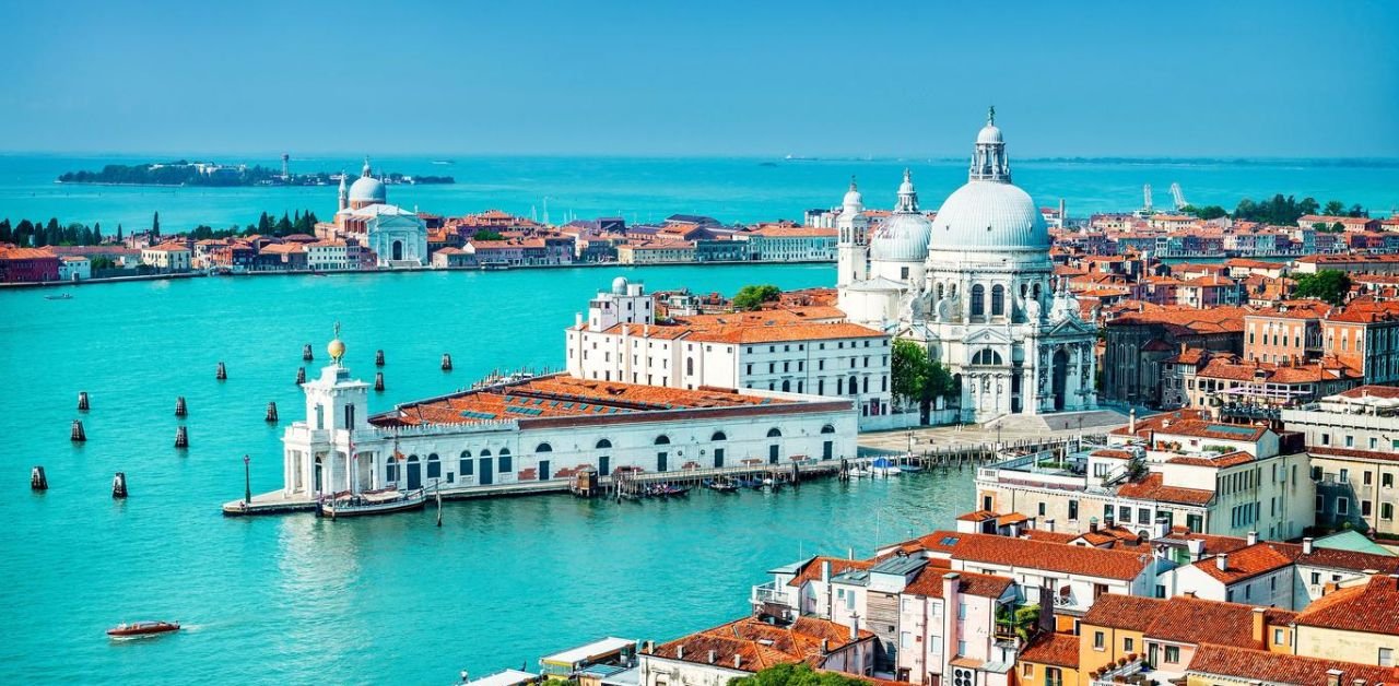 Turkish Airlines Venice Office in Italy